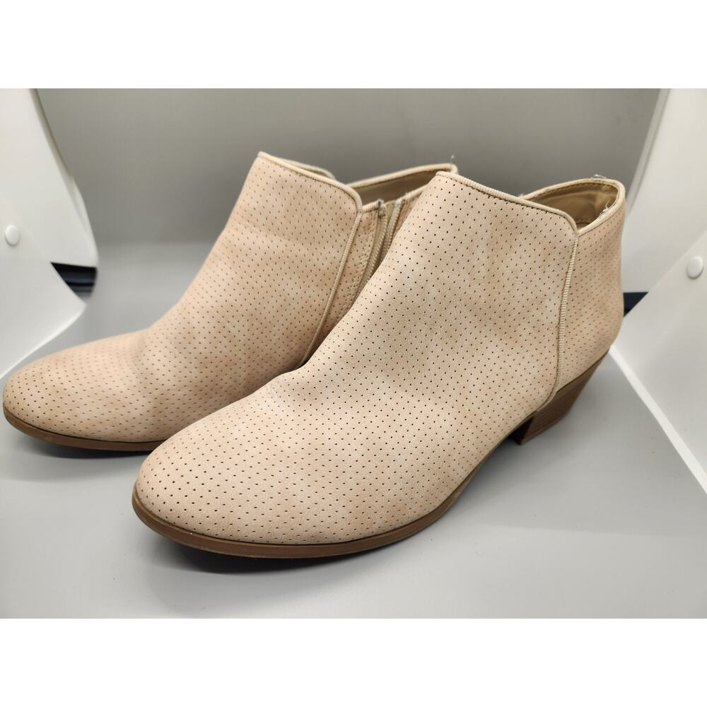St Johns Bay Boots Womens 8.5 M Loyola Ankle Booties Beige Faux Leather Zipper
